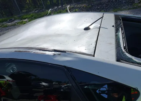 2014 Toyota Prius Two z USA, uszkodzony, nr VIN JTDKN3DU9E1741483